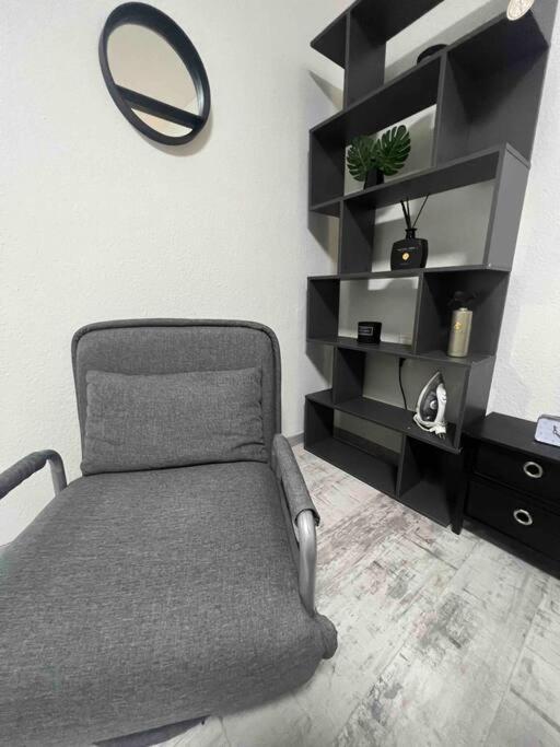 Modernes Apartment Mit 75Qm Mit Balkon & Aussicht Aachen Bagian luar foto