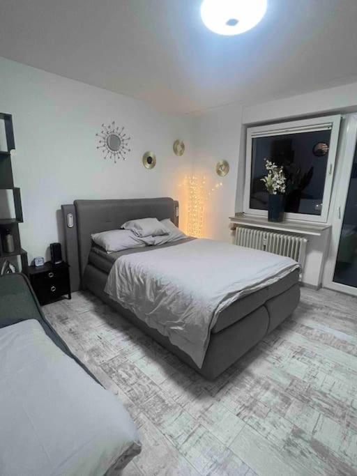Modernes Apartment Mit 75Qm Mit Balkon & Aussicht Aachen Bagian luar foto